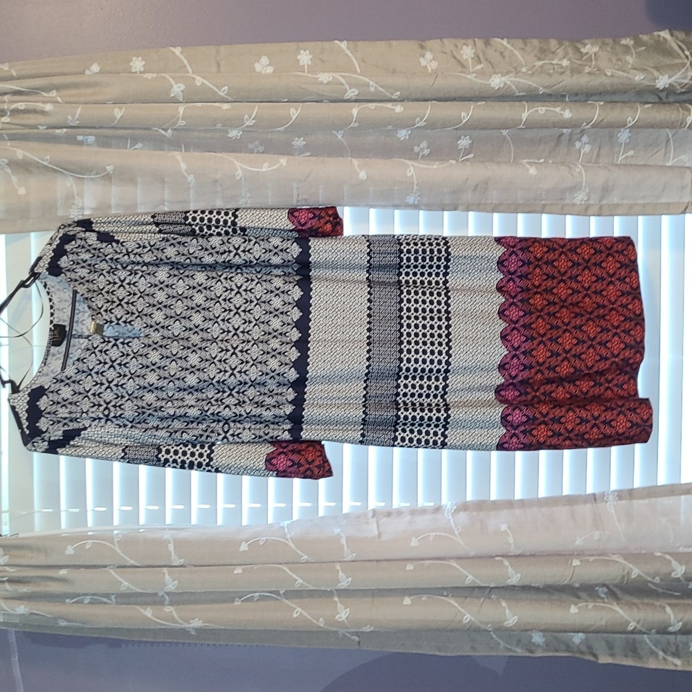 I LE New York Woman Size 14W Printed Dress.